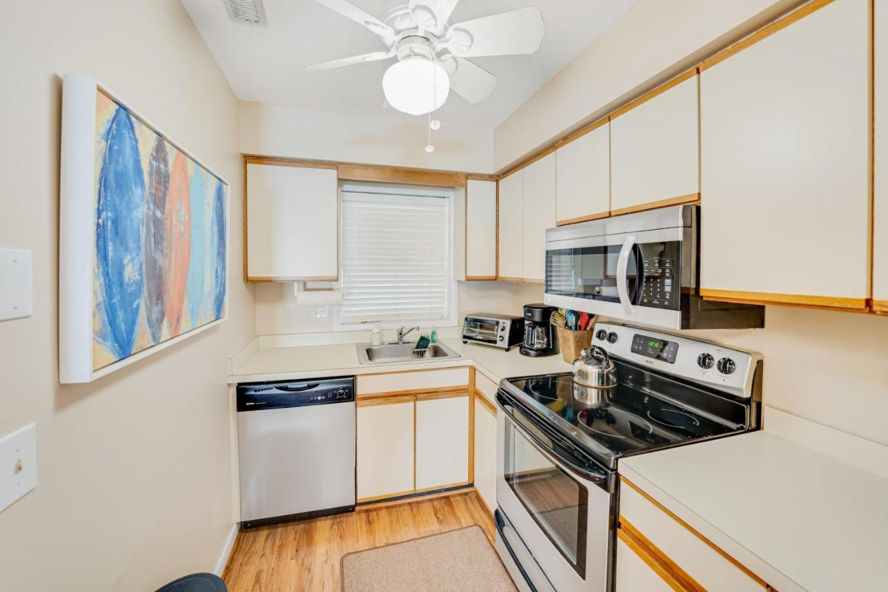 Scarborough Village - 245 Country Club Dr, Unit #608 Рехобот-Біч Екстер'єр фото